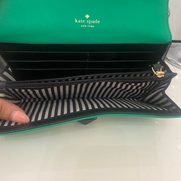 Green and Black Kate Spade Wallet - Picture 8 of 10